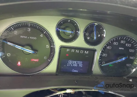 2008 Cadillac Escalade Standard z USA, uszkodzony, nr VIN 1GYFK63828R184268